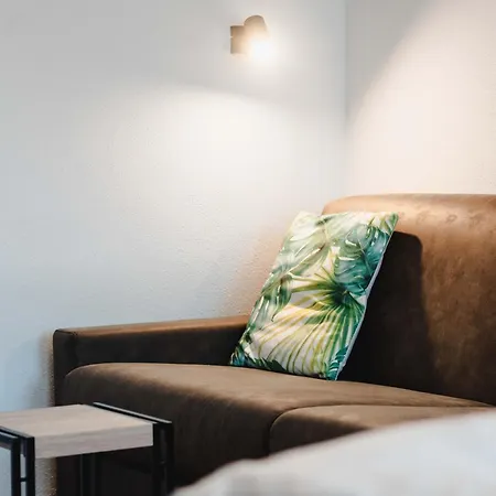 Avenue By Krone Company For Rent 公寓 *