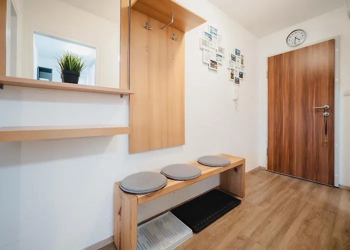 Avenue By Krone Company For Rent